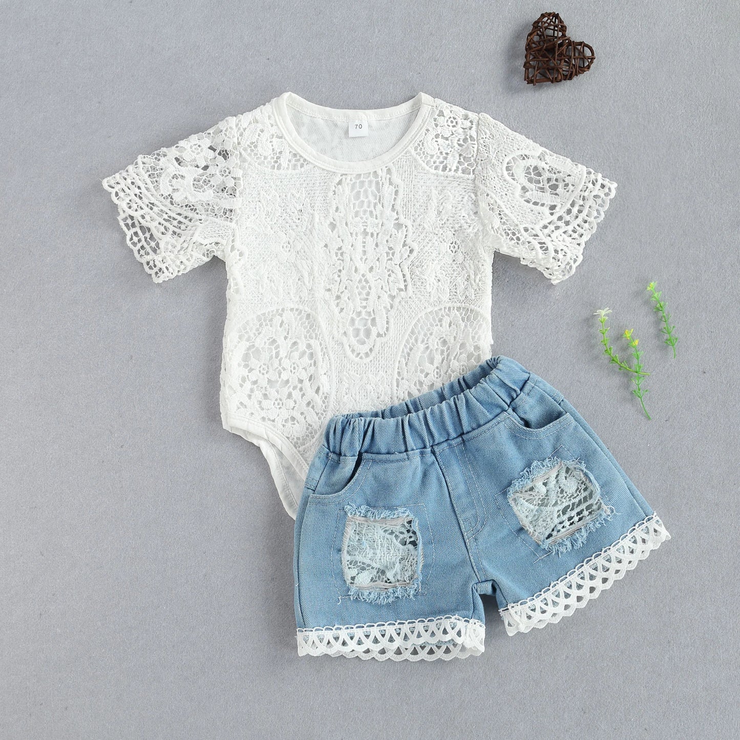 Fashion Infant Newborn Baby Girls Summer Clothes Sets White Lace Flowers Bodysuits Top + Elastic Denim Shorts 2PCs Outfits