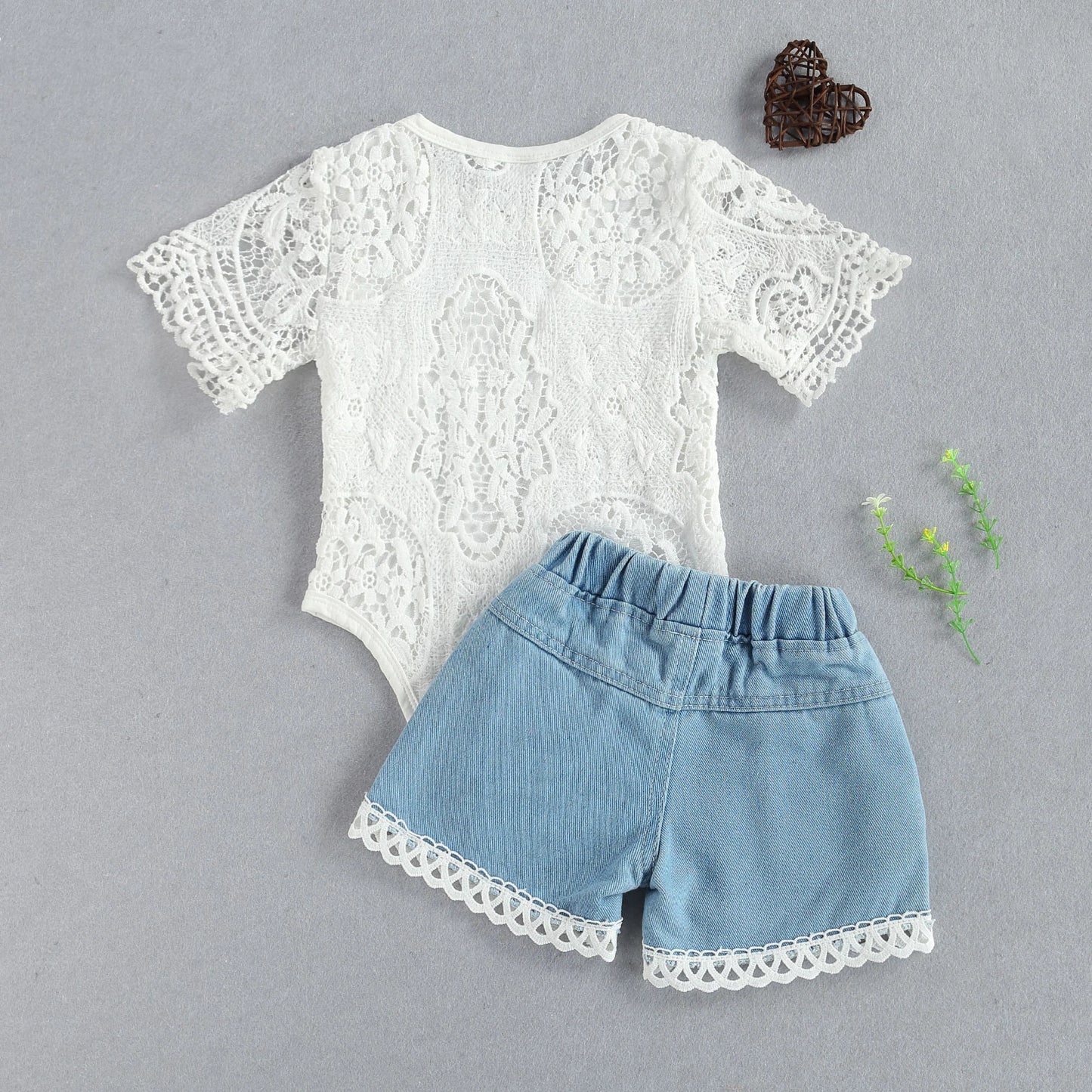 Fashion Infant Newborn Baby Girls Summer Clothes Sets White Lace Flowers Bodysuits Top + Elastic Denim Shorts 2PCs Outfits