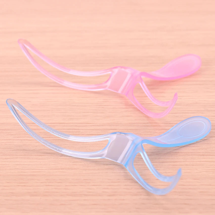 1PC Random Color Creative Popular Eyebrow Shaping Stencil Women Lady Eyebrow Shaper Makeup Kit Tool
