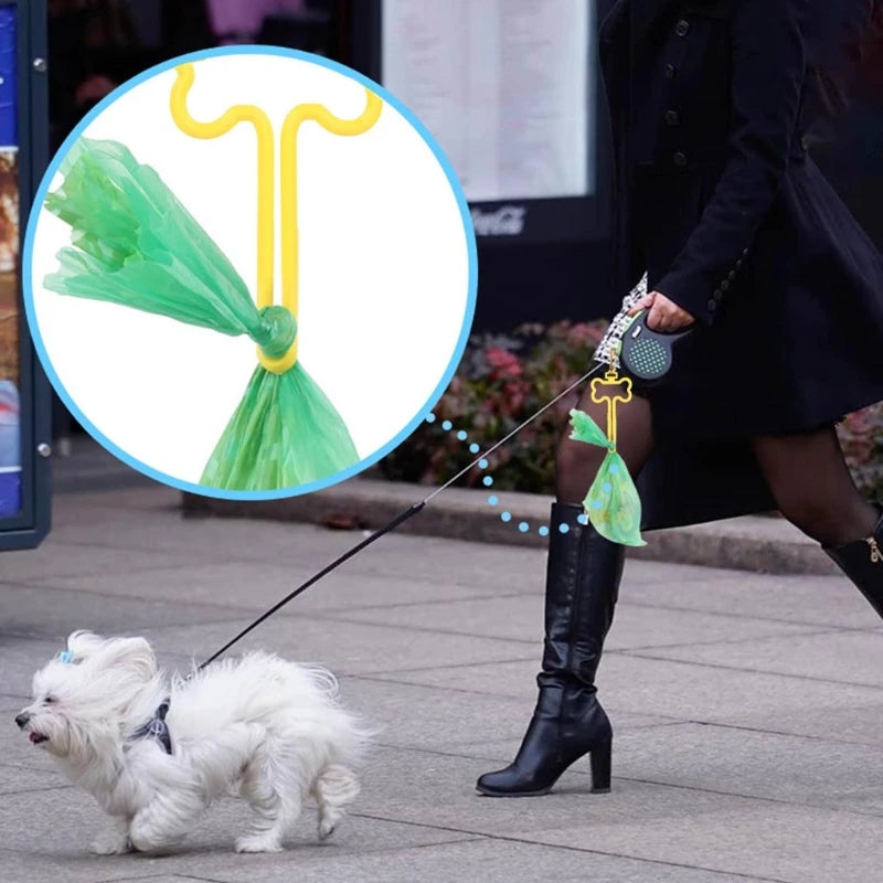 Hands Free Dog Poop Bag Holder Waste Bag Carrier Clip for Leash Easy Use Doggy Leash Bag Carrier Walking The Dog Easily Y5GB