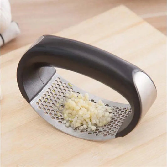 Kitchen Accessories Garlic Press Stainless Steel Garlic chopper Crusher Kitchen Vegetable Garlic Squeezer Masher