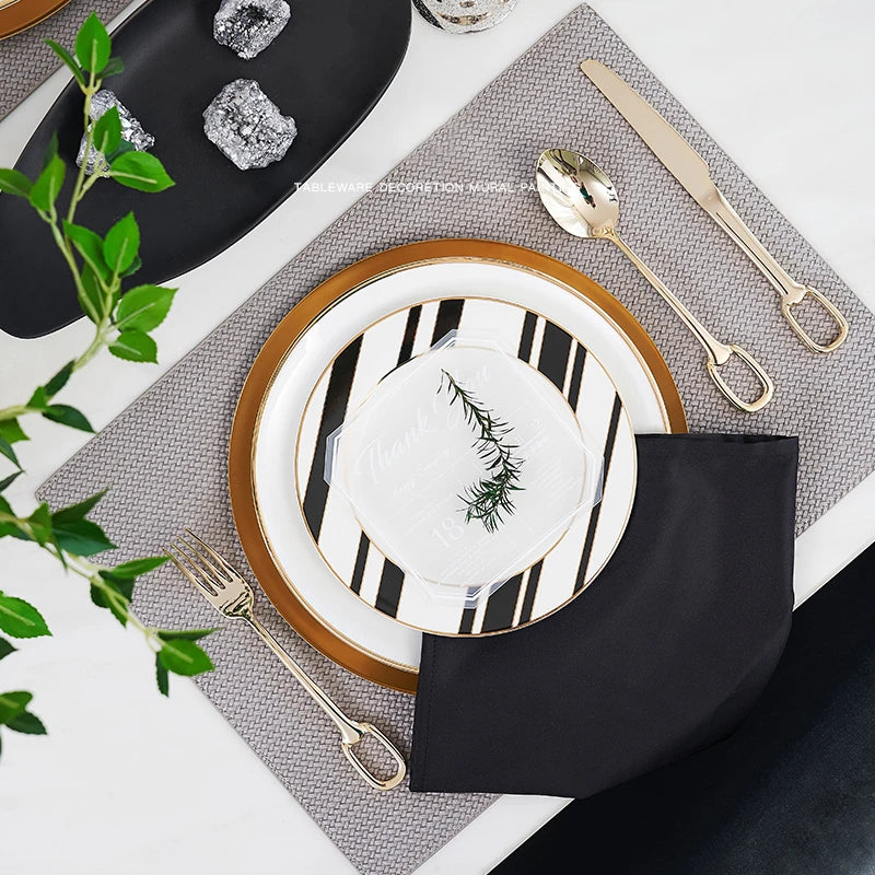 4Pcs Luxury Cutlery Set Creativity European Style Knife Fork Spoon Stainless Steel Tableware Elegant Dinnerware Hangable Design
